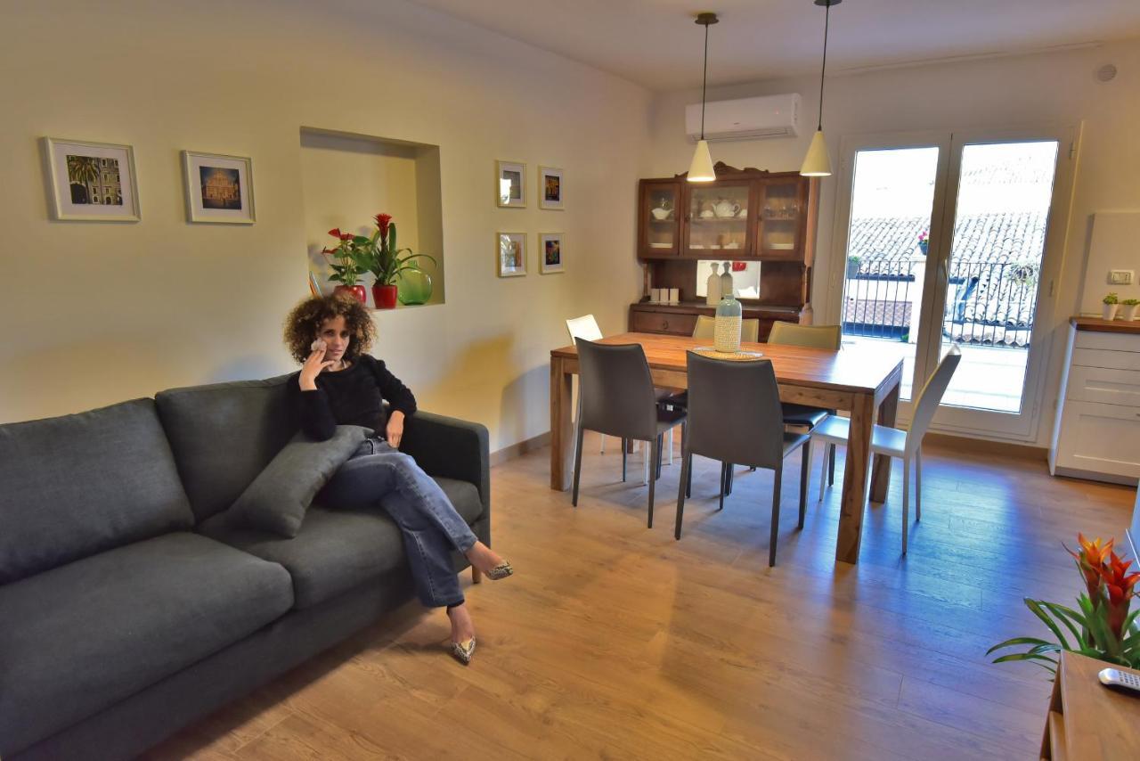 Badia Apartment Катания Екстериор снимка